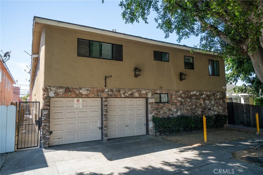 Property photo for 1137 Junipero Avenue, Long Beach, CA