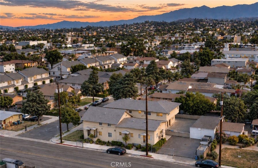 Property photo for 698 W Olympic, Montebello, CA