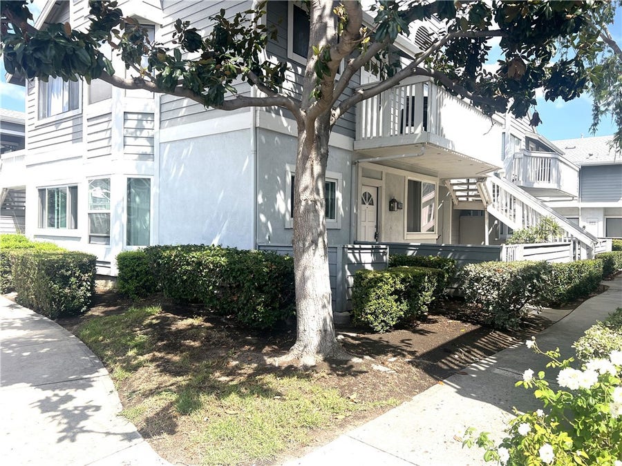 Property photo for 391 Huntington, Irvine, CA