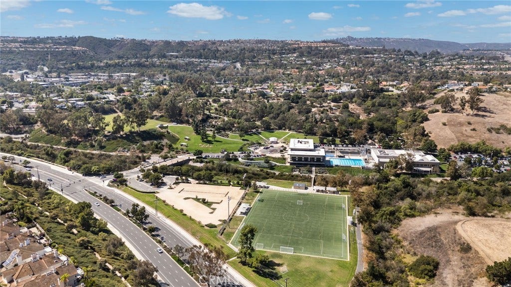 24296 Via Aquara Avenue, Laguna Niguel, CA 92677 24296 Via Aquara Avenue, Laguna Niguel, CA 92677