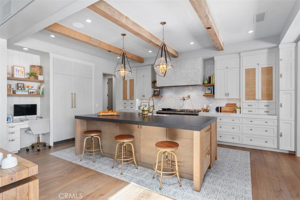 1030 Sandcastle Drive, Corona Del Mar, CA 92625 Kitchen Island