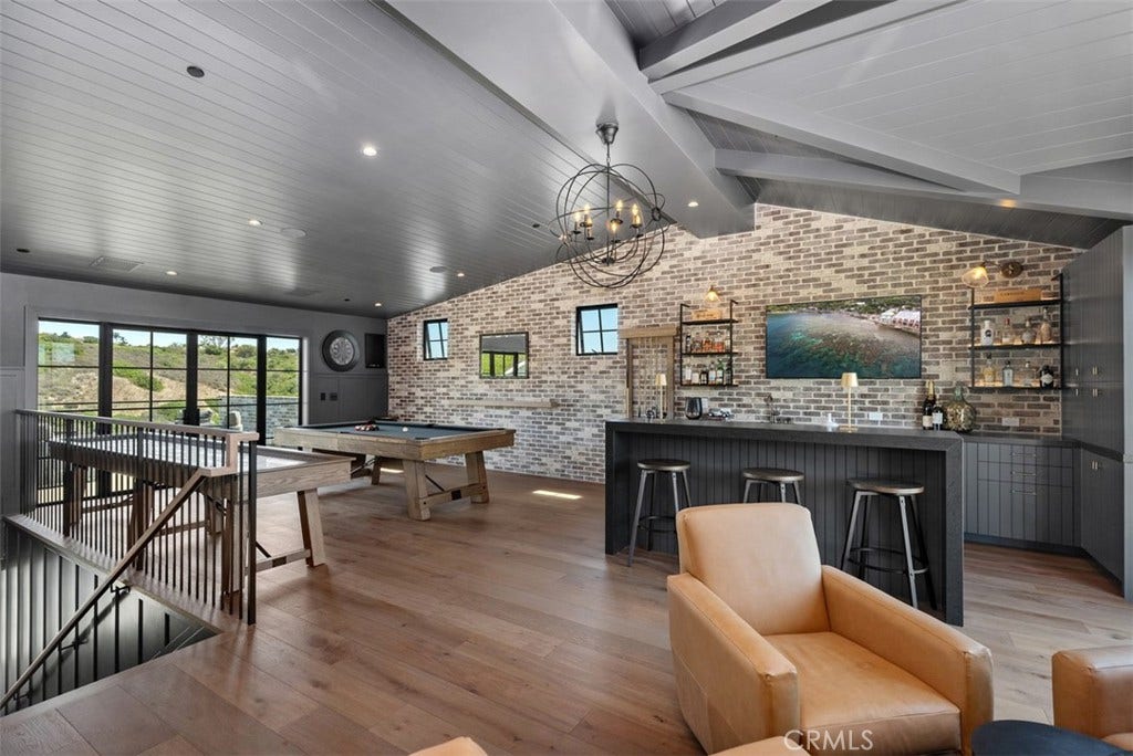 1030 Sandcastle Drive, Corona Del Mar, CA 92625 Upper Level Entertaining