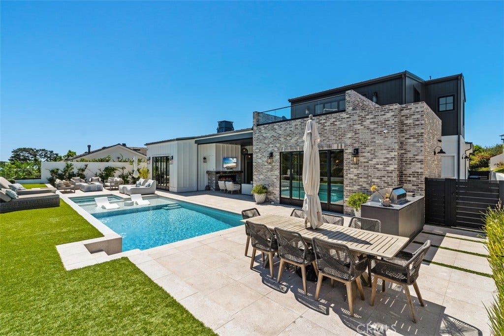 1030 Sandcastle Drive, Corona Del Mar, CA 92625 Outdoor Kitchen and Grill