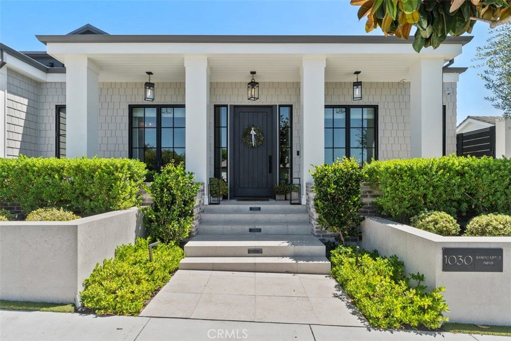 1030 Sandcastle Drive, Corona Del Mar, CA 92625 Front Entrance