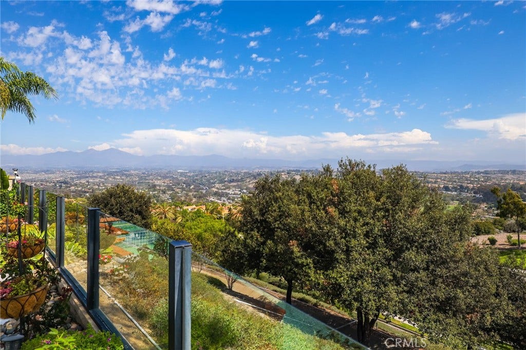 30602 La Vue, Laguna Niguel, CA 92677 30602 La Vue, Laguna Niguel, CA 92677