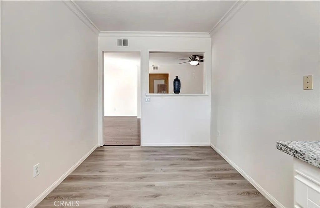 25245 Tanoak Ln., Lake Forest, CA 92630 Kitchen space for breakfast nook.
