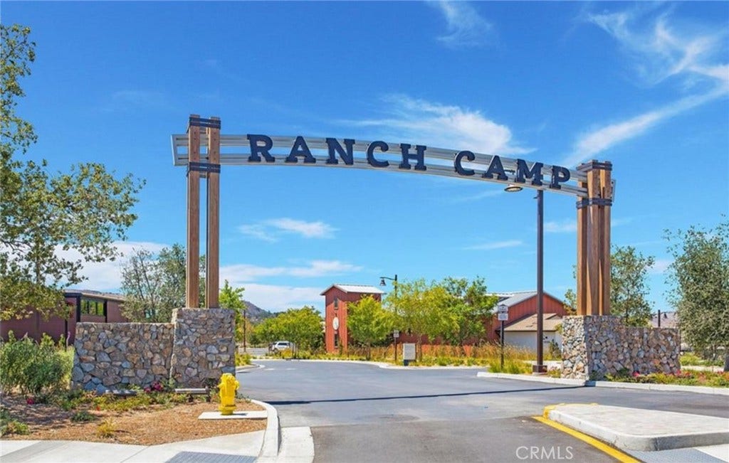 28 Ocaso Street, Rancho Mission Viejo, CA 92694 28 Ocaso Street, Rancho Mission Viejo, CA 92694