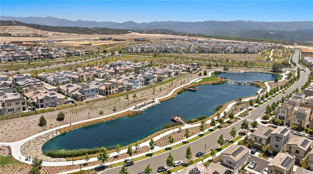 28 Ocaso Street, Rancho Mission Viejo, CA 92694 28 Ocaso Street, Rancho Mission Viejo, CA 92694