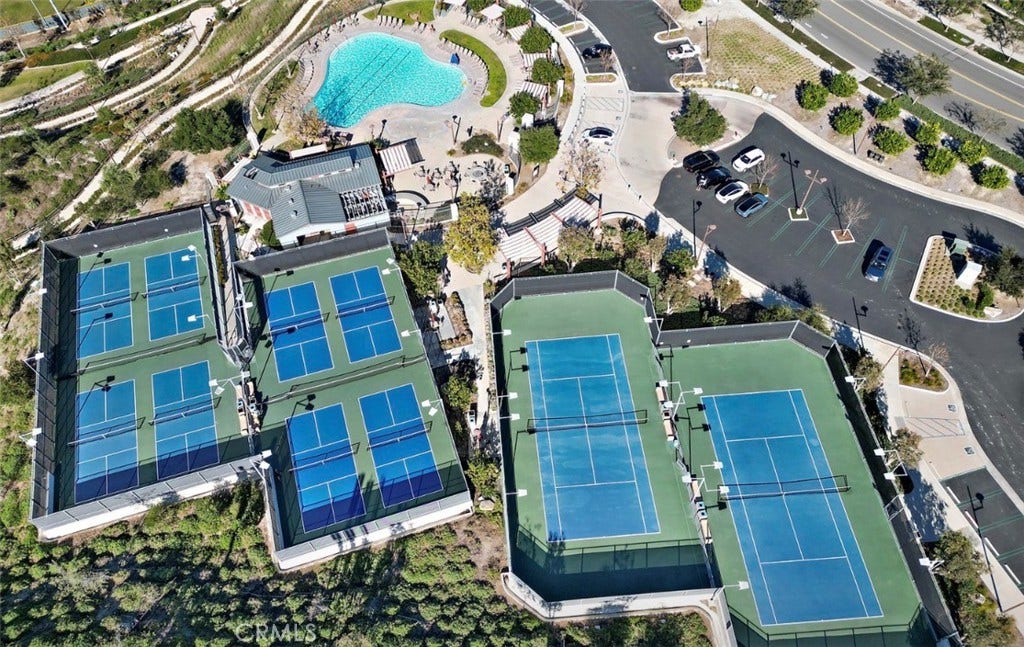 28 Ocaso Street, Rancho Mission Viejo, CA 92694 28 Ocaso Street, Rancho Mission Viejo, CA 92694