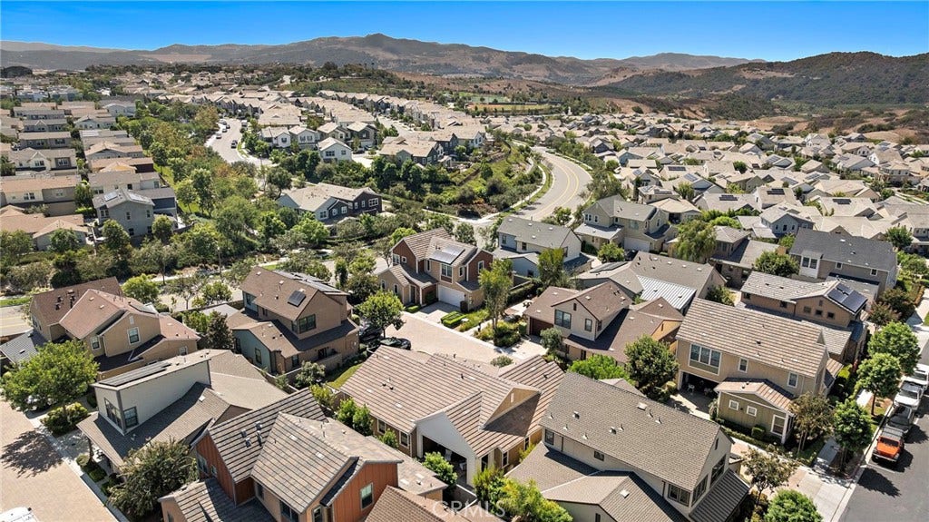 28 Ocaso Street, Rancho Mission Viejo, CA 92694 28 Ocaso Street, Rancho Mission Viejo, CA 92694