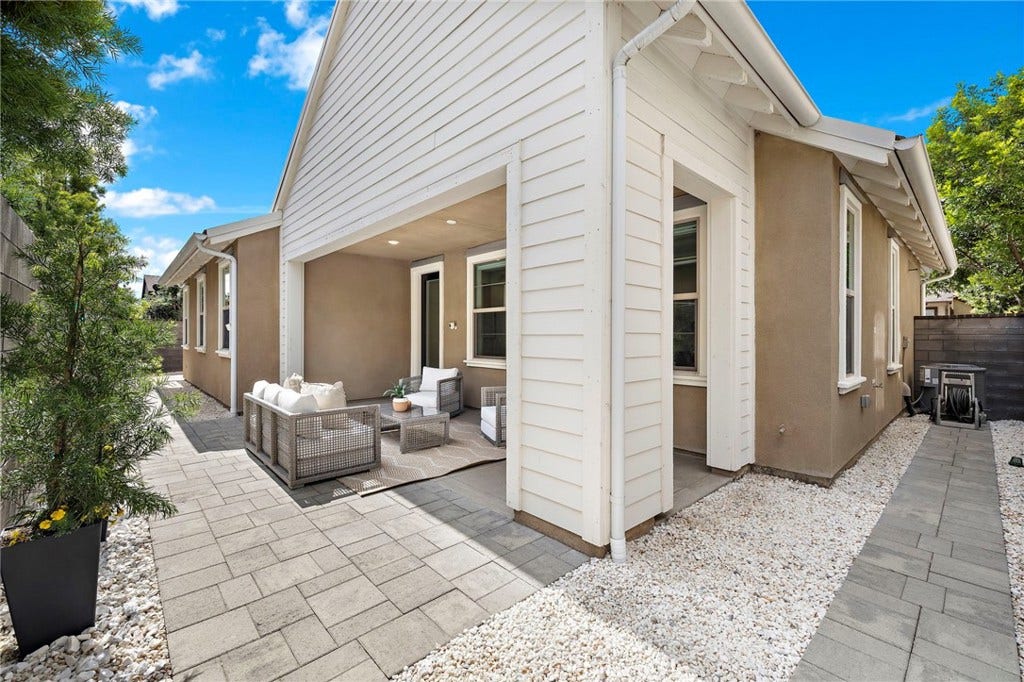 28 Ocaso Street, Rancho Mission Viejo, CA 92694 28 Ocaso Street, Rancho Mission Viejo, CA 92694