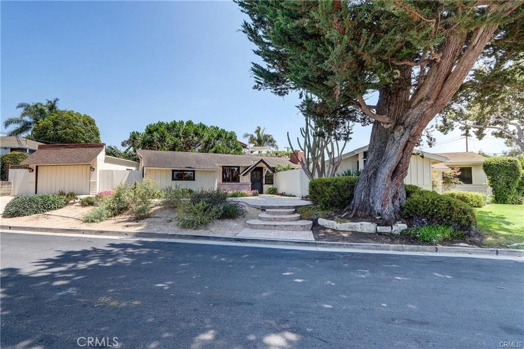 307 Avenida Sierra, San Clemente, CA 92672 307 Avenida Sierra, San Clemente, CA 92672