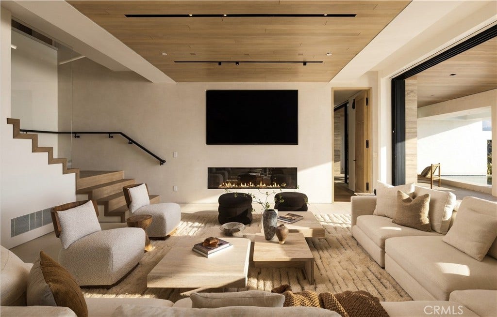 1 Strand Beach Dr, Dana Point, CA 92629 Great Room