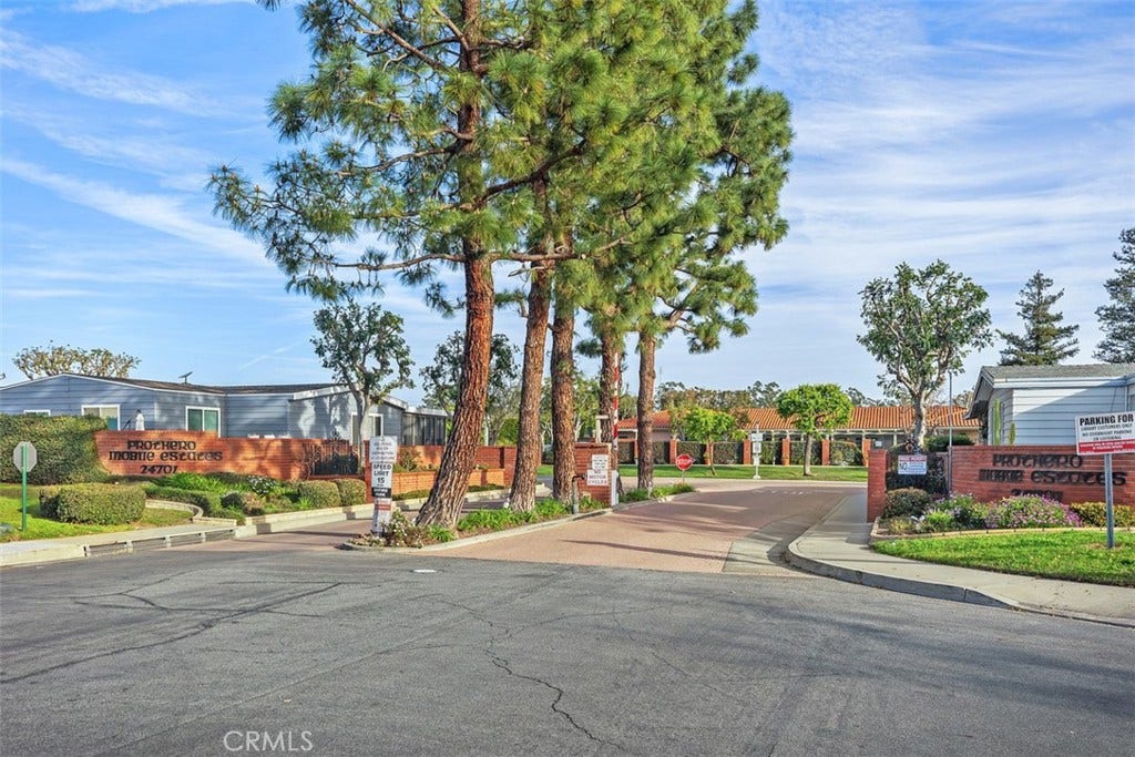 24701 Raymond Way, #135, Lake Forest, CA 92630 24701 Raymond Way, #135, Lake Forest, CA 92630