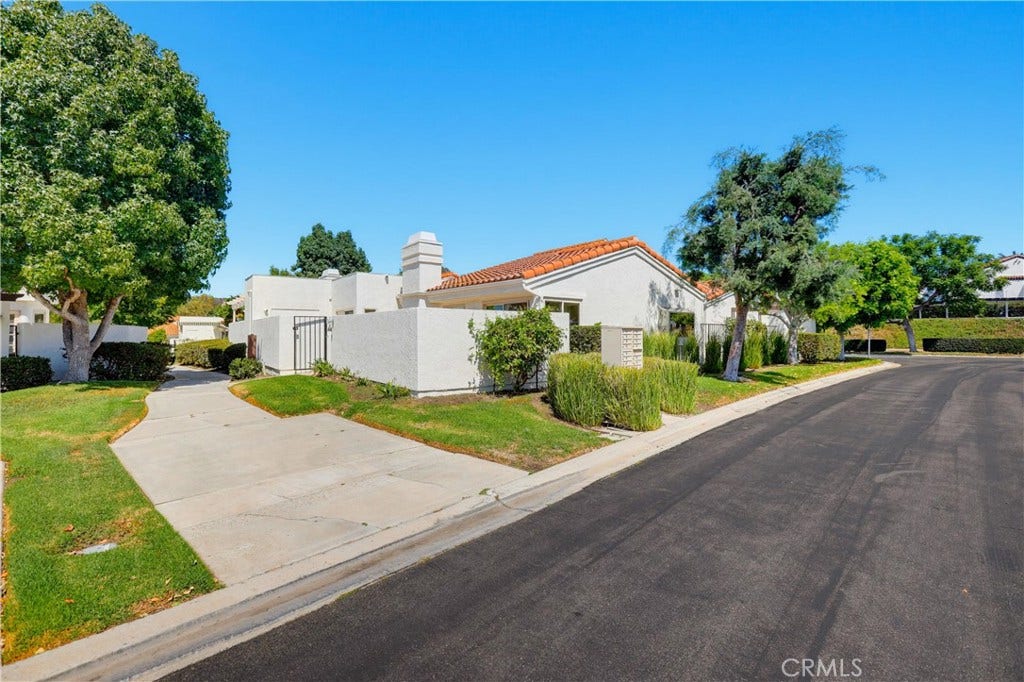 31911 Via Flores, #27, San Juan Capistrano, CA 92675 31911 Via Flores, #27, San Juan Capistrano, CA 92675