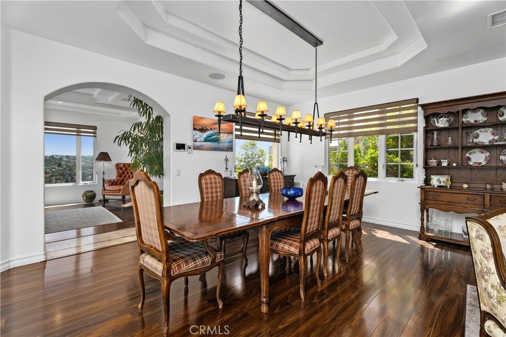 14 Marana, San Clemente, CA 92673 Formal Dining area seats 10m comfortably