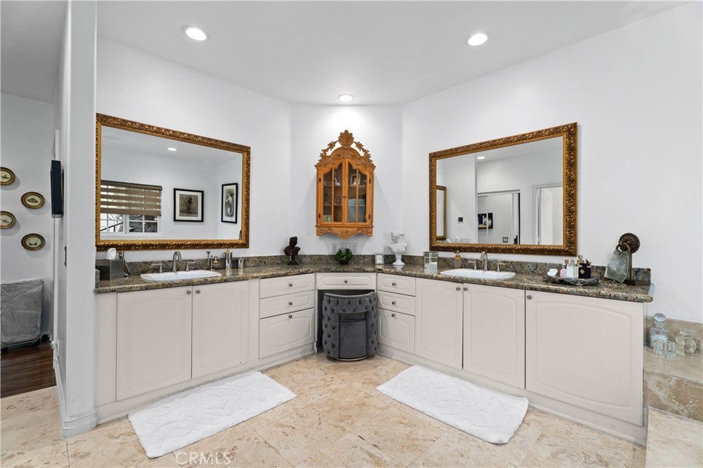 14 Marana, San Clemente, CA 92673 Spa bathroom with soaking tub