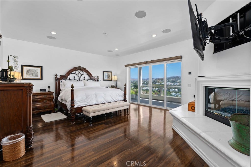 14 Marana, San Clemente, CA 92673 Primary Suite with fireplace.
