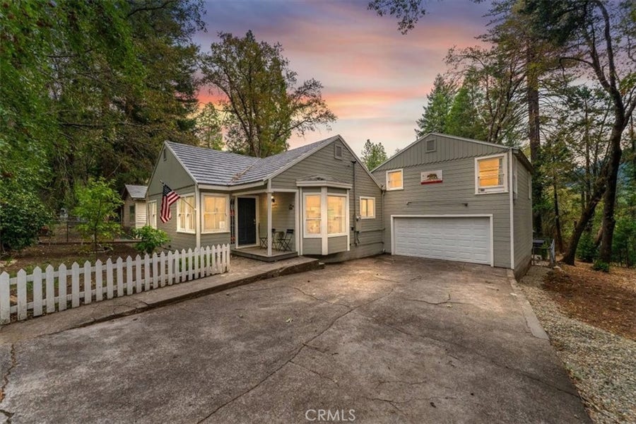 Property photo for 4312 Hemlock, Dunsmuir, CA