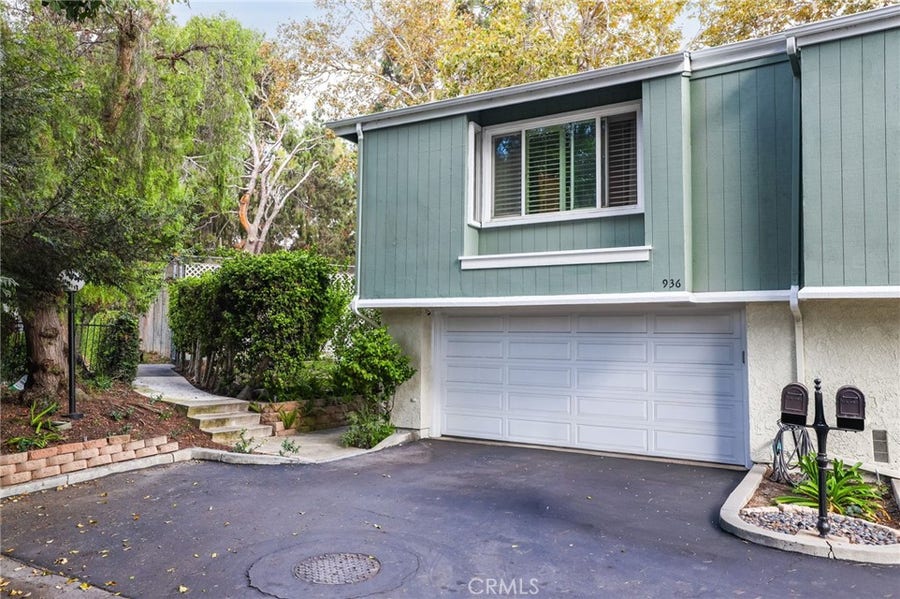 Property photo for 936 Hollow Brook, Costa Mesa, CA