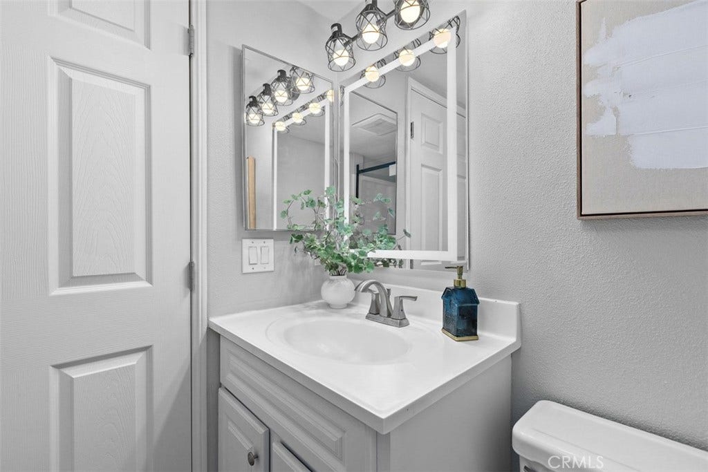 29091 Via Cerrito, #43, Laguna Niguel, CA 92677 29091 Via Cerrito, #43, Laguna Niguel, CA 92677