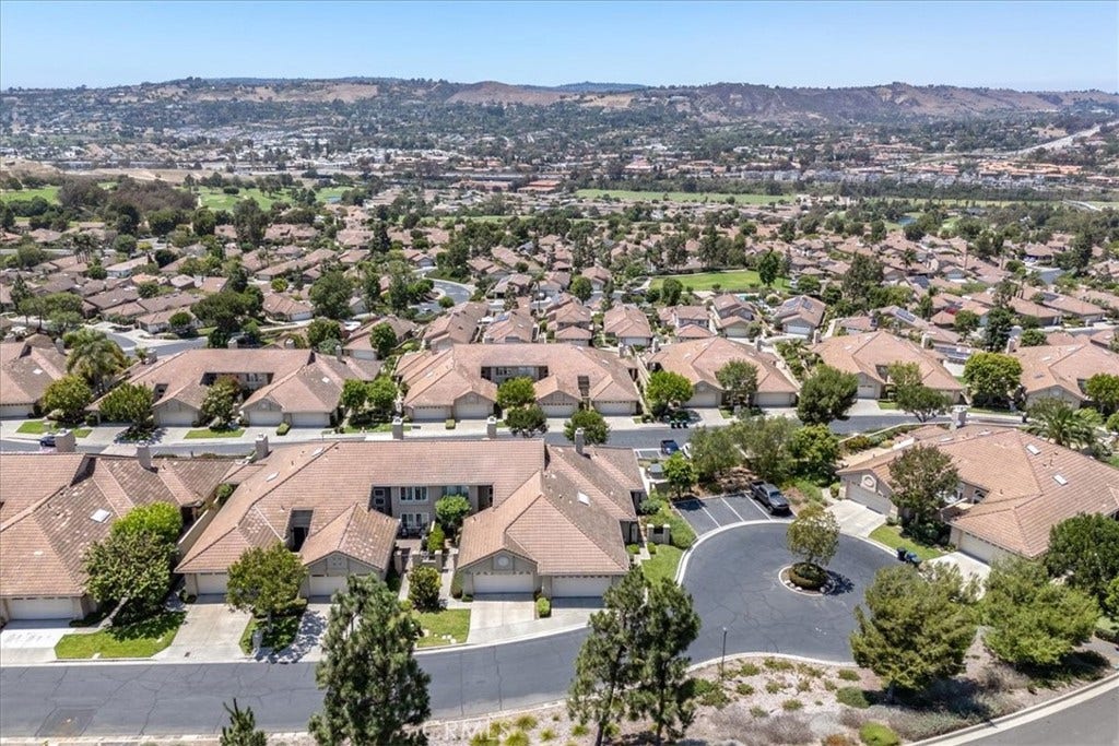 27589 Paseo Segovia, San Juan Capistrano, CA 92675 27589 Paseo Segovia, San Juan Capistrano, CA 92675