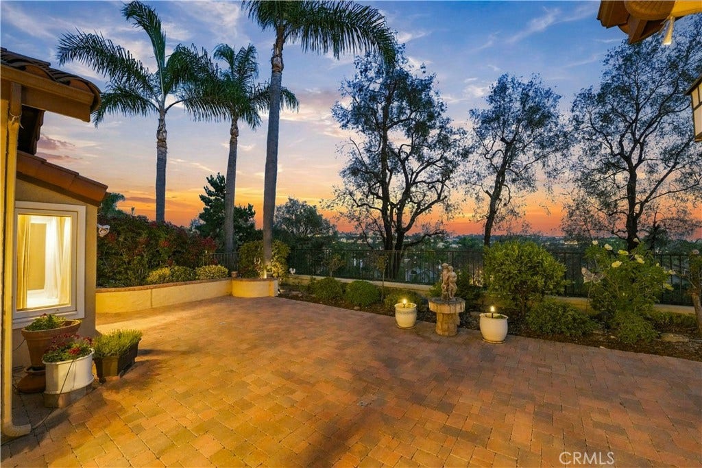 14 Novilla, Laguna Niguel, CA 92677 14 Novilla, Laguna Niguel, CA 92677