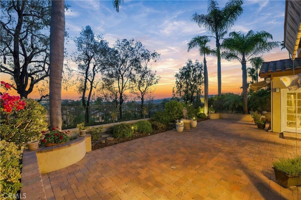 14 Novilla, Laguna Niguel, CA 92677 14 Novilla, Laguna Niguel, CA 92677