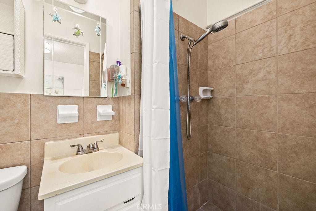 13191 Lewis, Garden Grove, CA 92843 Bathroom 2