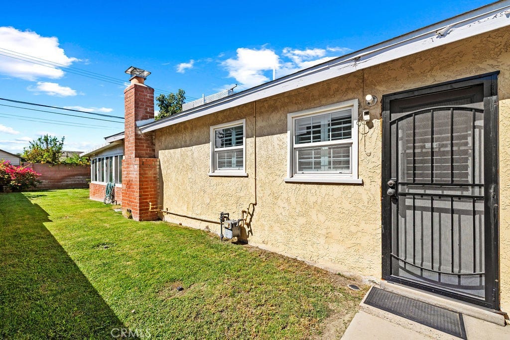13191 Lewis, Garden Grove, CA 92843 Side Yard off Kitchen