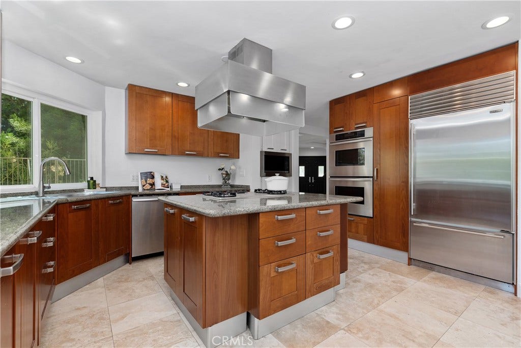 25901 Nellie Gail, Laguna Hills, CA 92653 25901 Nellie Gail, Laguna Hills, CA 92653