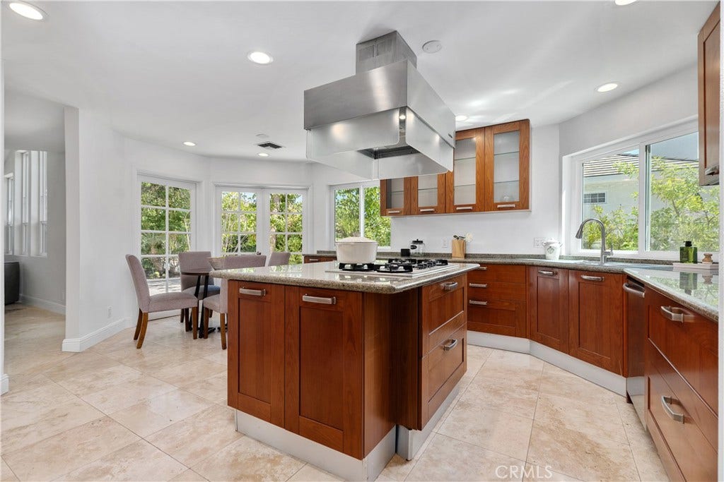 25901 Nellie Gail, Laguna Hills, CA 92653 25901 Nellie Gail, Laguna Hills, CA 92653
