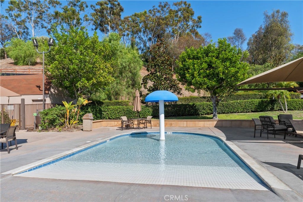 25901 Nellie Gail, Laguna Hills, CA 92653 25901 Nellie Gail, Laguna Hills, CA 92653