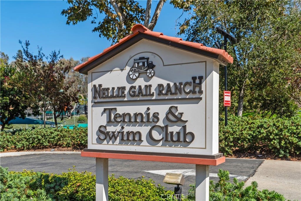25901 Nellie Gail, Laguna Hills, CA 92653 25901 Nellie Gail, Laguna Hills, CA 92653