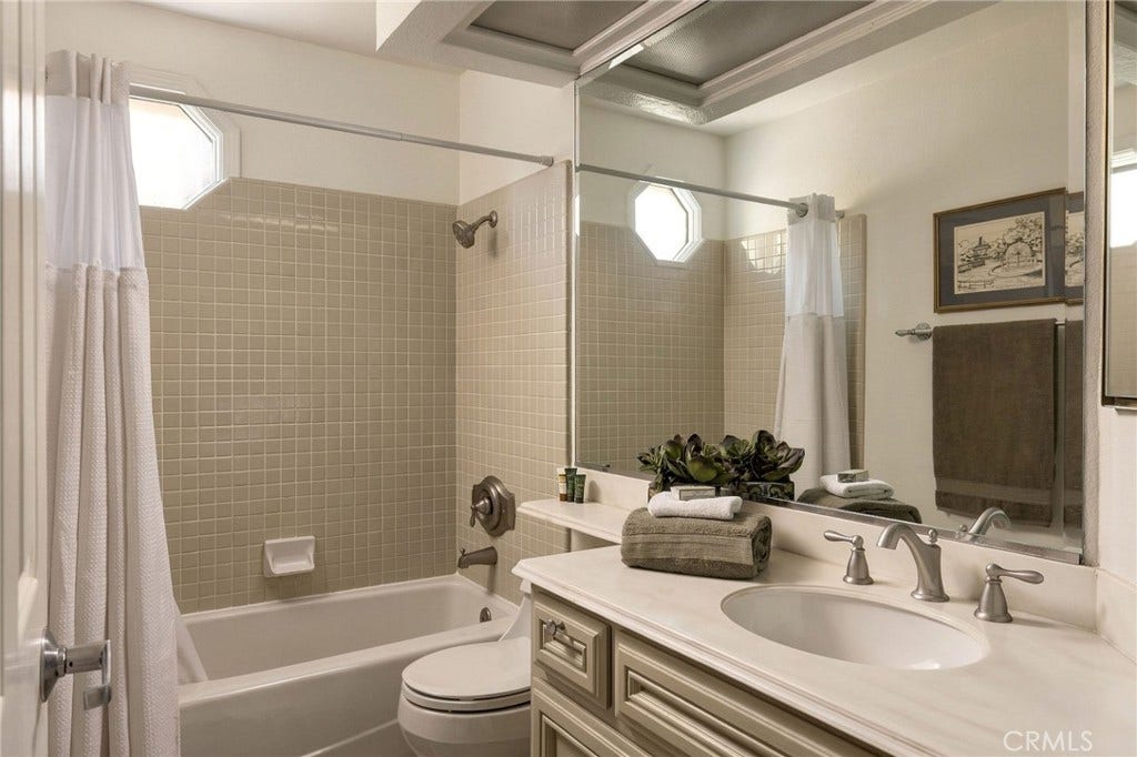 27401 Lost Colt Drive, Laguna Hills, CA 92653 27401 Lost Colt Drive, Laguna Hills, CA 92653