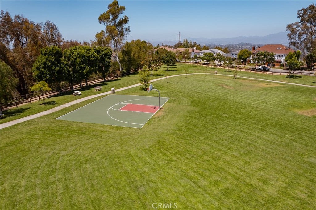 27401 Lost Colt Drive, Laguna Hills, CA 92653 27401 Lost Colt Drive, Laguna Hills, CA 92653
