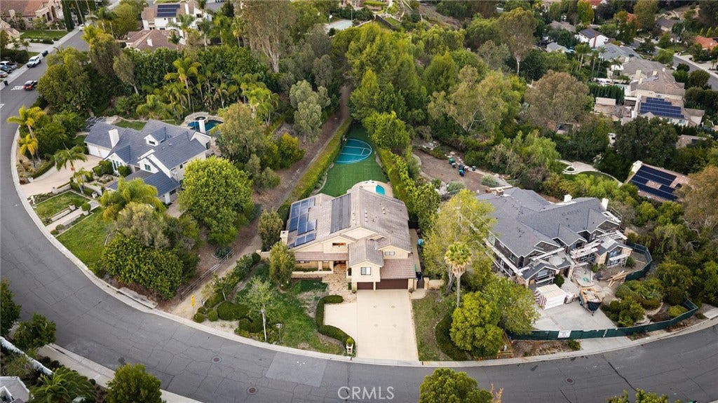 27401 Lost Colt Drive, Laguna Hills, CA 92653 27401 Lost Colt Drive, Laguna Hills, CA 92653
