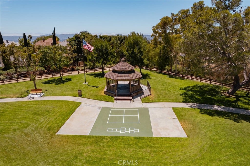 27401 Lost Colt Drive, Laguna Hills, CA 92653 27401 Lost Colt Drive, Laguna Hills, CA 92653