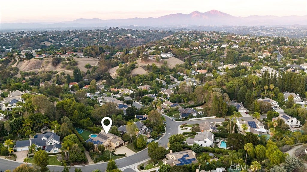 27401 Lost Colt Drive, Laguna Hills, CA 92653 27401 Lost Colt Drive, Laguna Hills, CA 92653