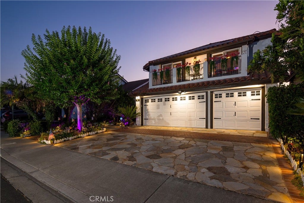 26271 Ganiza, Mission Viejo, CA 92692 26271 Ganiza, Mission Viejo, CA 92692