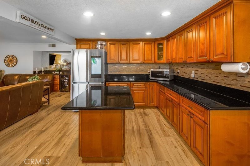 26271 Ganiza, Mission Viejo, CA 92692 26271 Ganiza, Mission Viejo, CA 92692