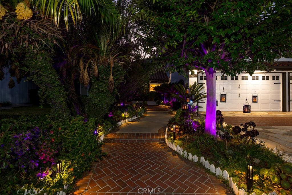 26271 Ganiza, Mission Viejo, CA 92692 26271 Ganiza, Mission Viejo, CA 92692