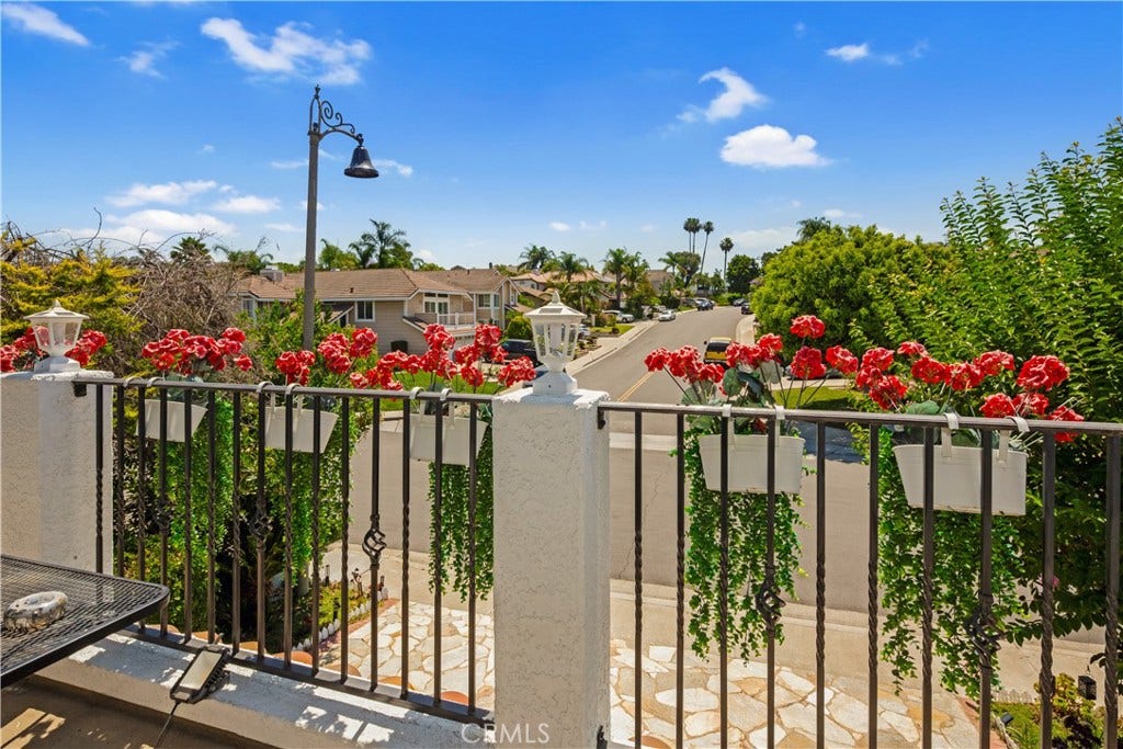 26271 Ganiza, Mission Viejo, CA 92692 26271 Ganiza, Mission Viejo, CA 92692