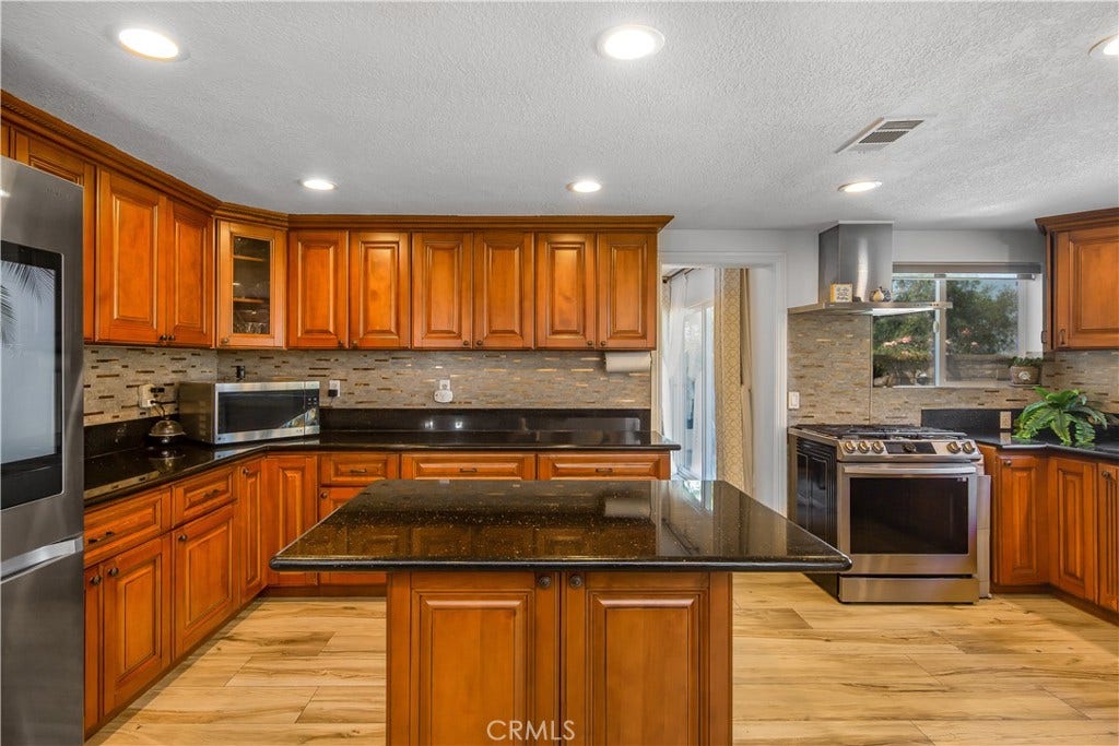 26271 Ganiza, Mission Viejo, CA 92692 26271 Ganiza, Mission Viejo, CA 92692
