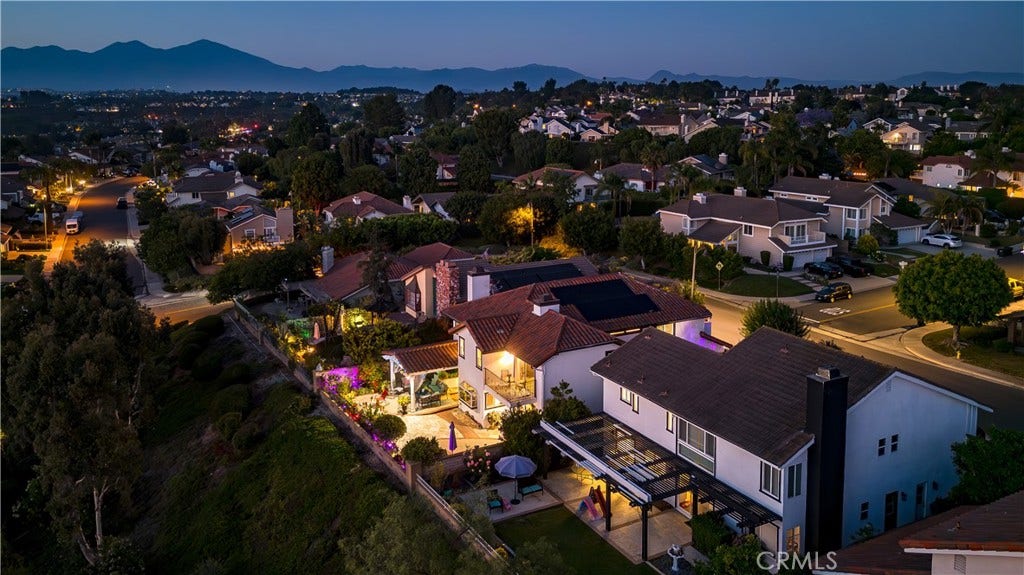 26271 Ganiza, Mission Viejo, CA 92692 26271 Ganiza, Mission Viejo, CA 92692