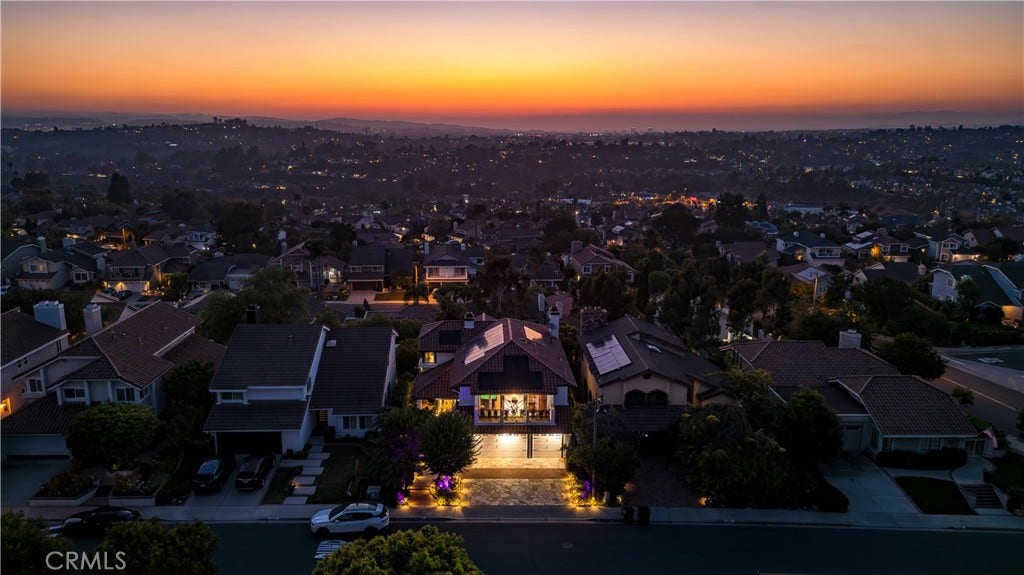 26271 Ganiza, Mission Viejo, CA 92692 26271 Ganiza, Mission Viejo, CA 92692