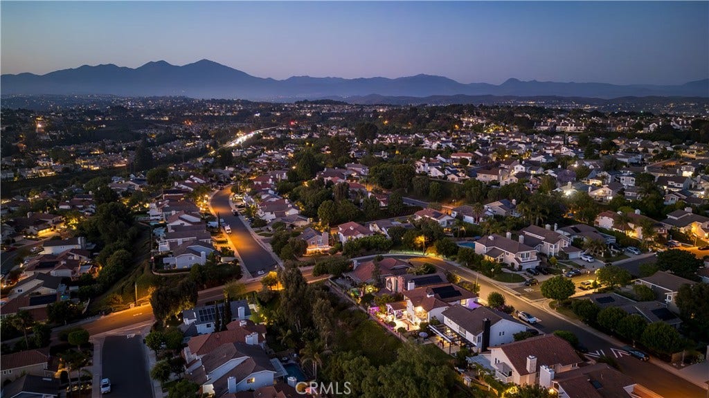 26271 Ganiza, Mission Viejo, CA 92692 26271 Ganiza, Mission Viejo, CA 92692