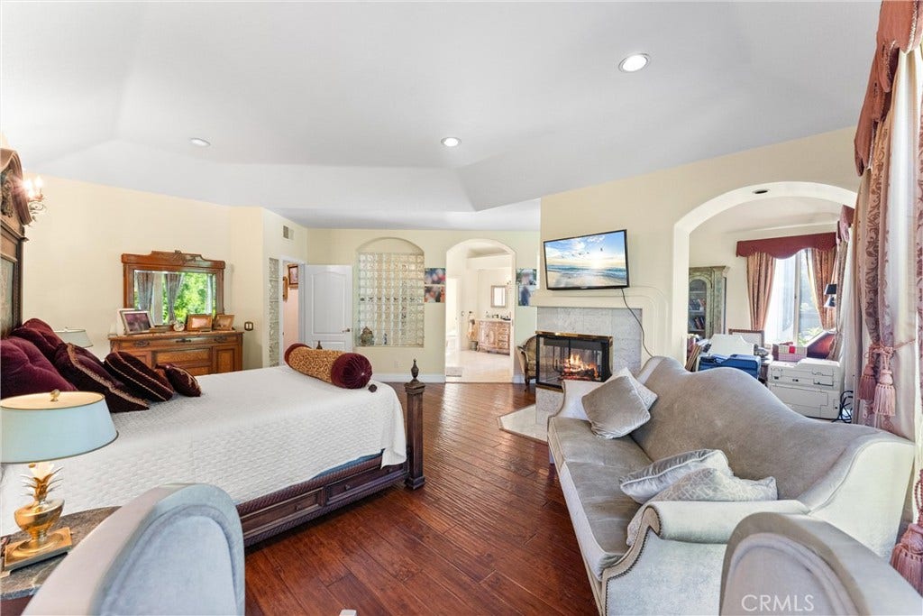 27201 S Ridge Drive, Mission Viejo, CA 92692 27201 S Ridge Drive, Mission Viejo, CA 92692