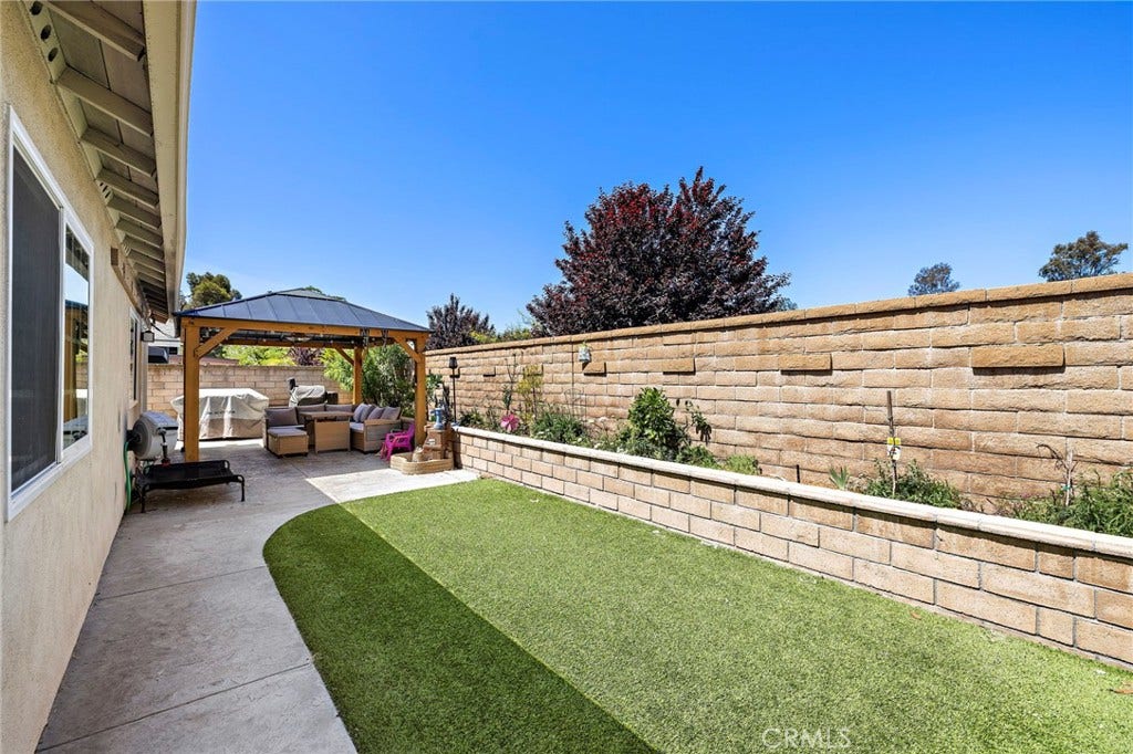 21155 Larchmont, Lake Forest, CA 92630 21155 Larchmont, Lake Forest, CA 92630