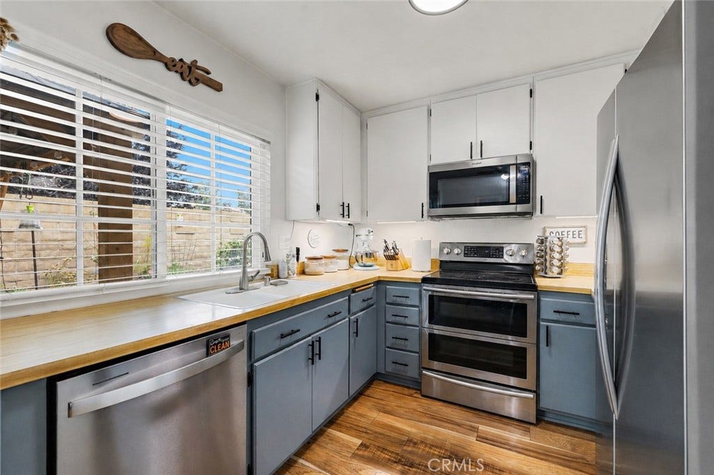 21155 Larchmont, Lake Forest, CA 92630 21155 Larchmont, Lake Forest, CA 92630